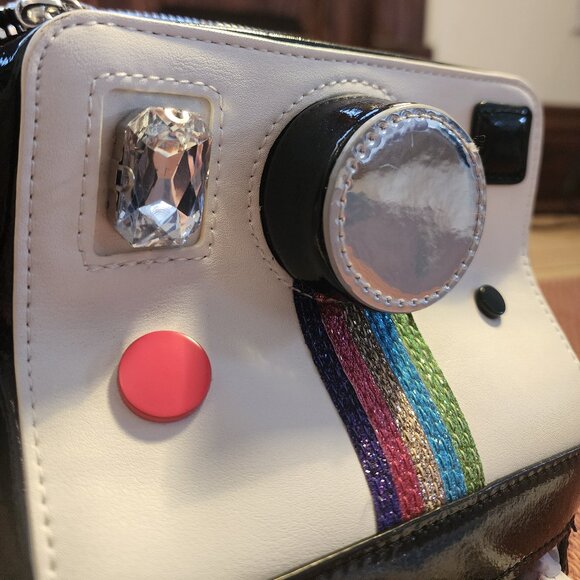 Betsey Johnson Oh Snap Kitsch polaroid camera crossbody bag purse - Picture 9 of 13